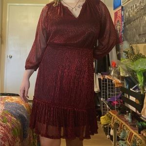 sparkly red long sleeve midi dress! 💟🪩